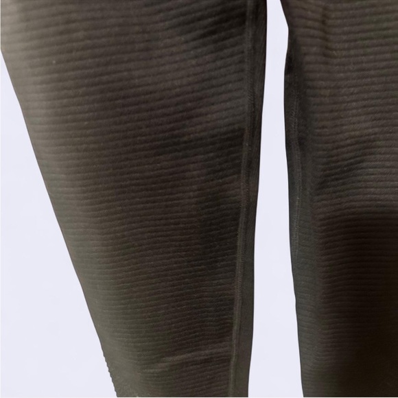 Black OFFLINE by Aerie leggings - Picture 7 of 7